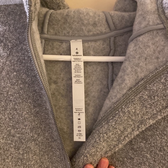 Lululemon jacket - Picture 2 of 3